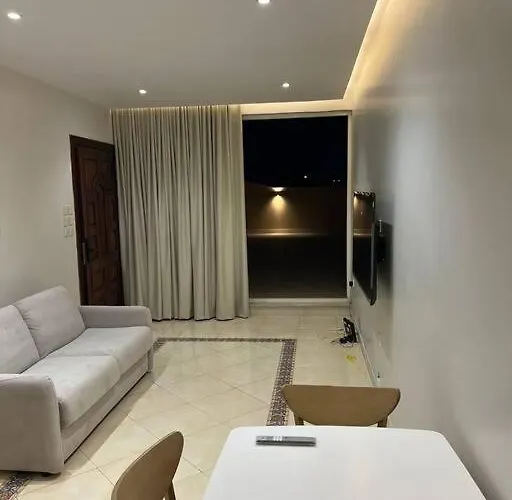 شقة رووف السلامة بجوار التسوق والمطاعم الحيوية,al salma condo جدة, المملكة العربية السعودية