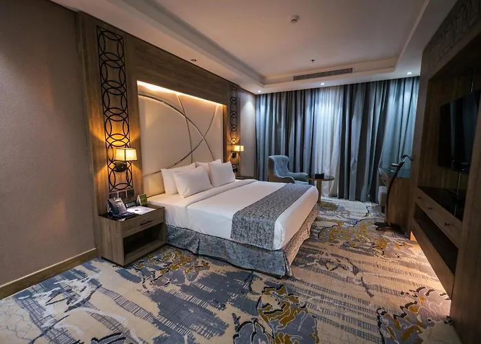 Mirnian Hotel