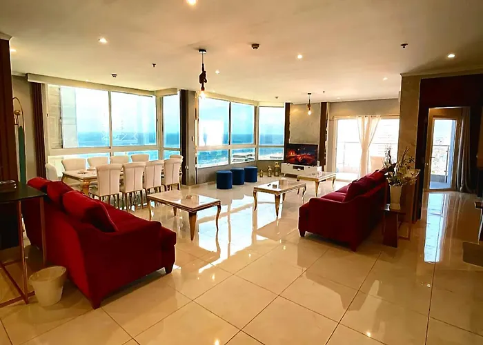 Royal Pearl Sea View فيلا اللؤلؤة الملكية اطلالة بحرية