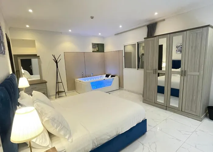 شقة بنظام فيلا مستقلة بالكورنيش apartment with villa system